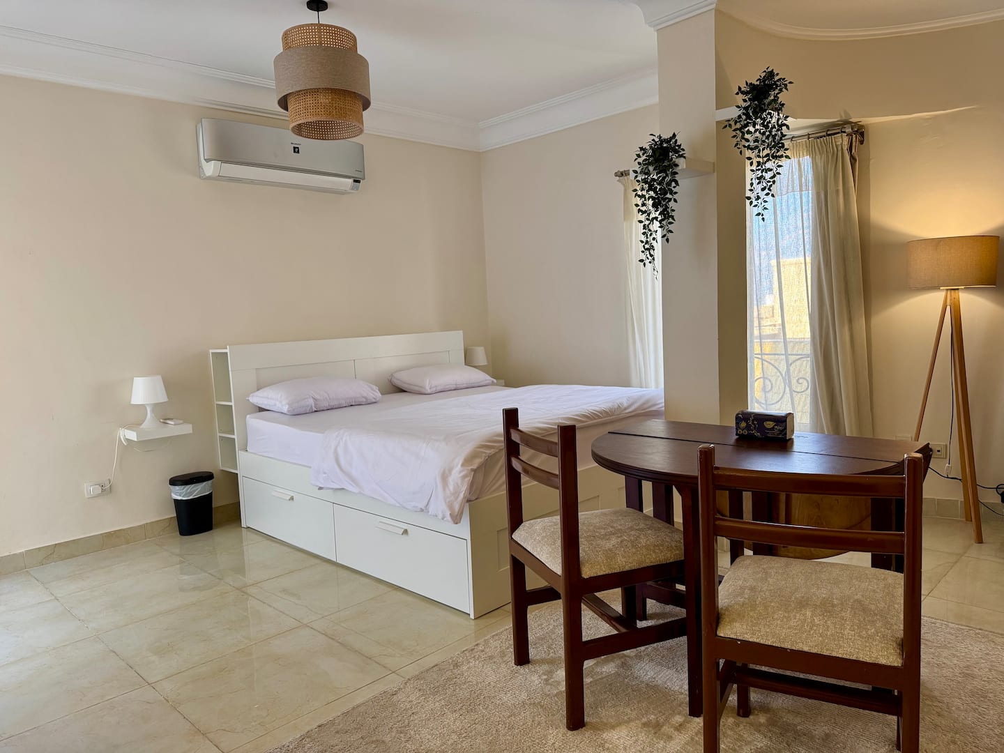 Acacia rooftop bedroom